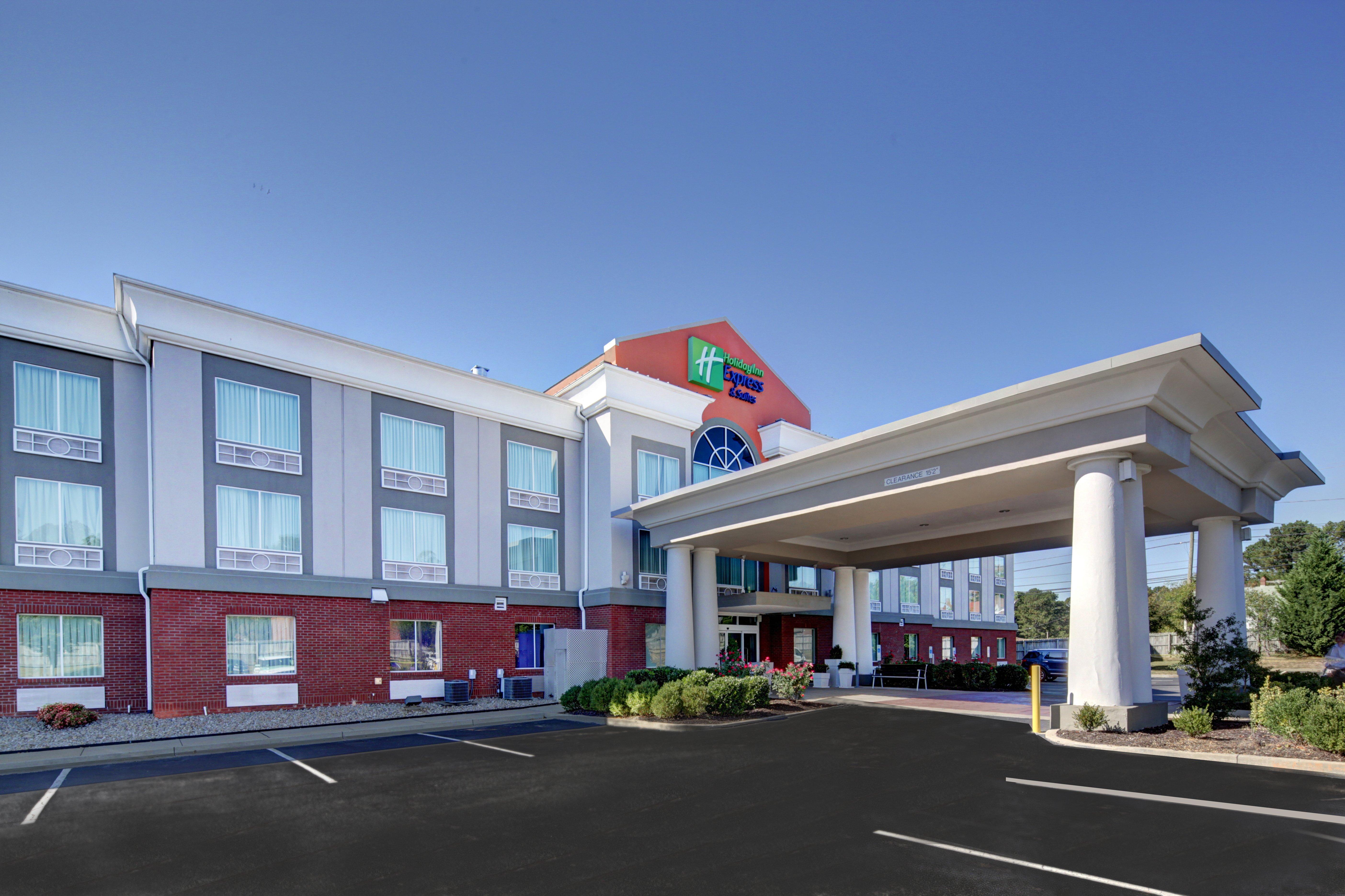 Holiday Inn Express Hotel & Suites Emporia, An Ihg Hotel Exterior foto